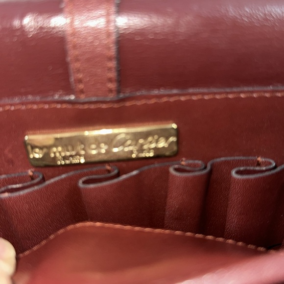 Cartier Elegant Burgundy Leather Shoulder Bag - Picture 11 of 12